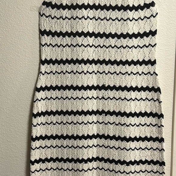 NWT H&M Crocheted Black and White Striped Midi Dress Size Large - Picture 2 of 4